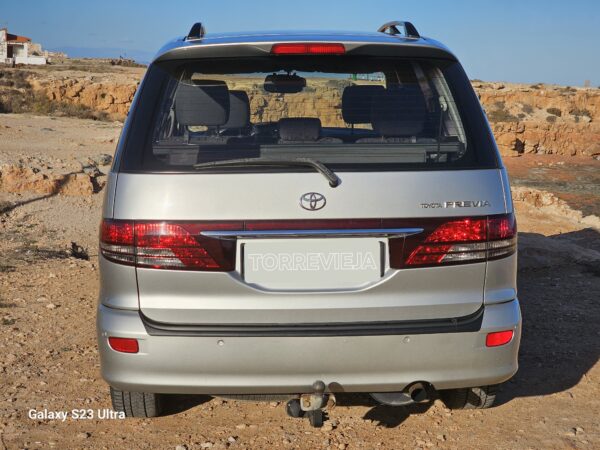 Toyota Previa - Image 2