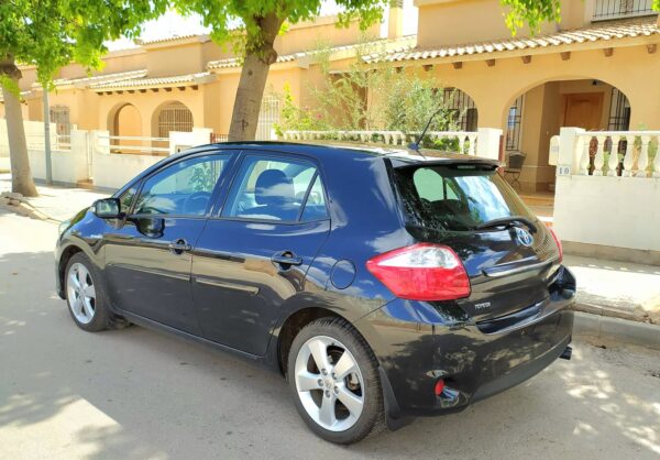 Toyota AURIS - Image 3